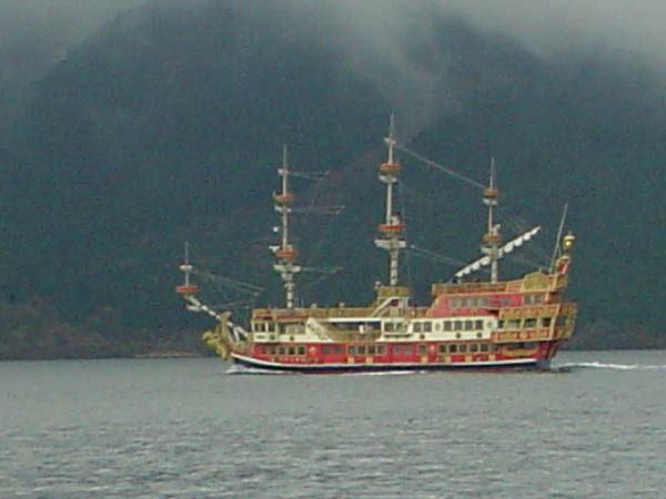 Hakone Pirate Ship2